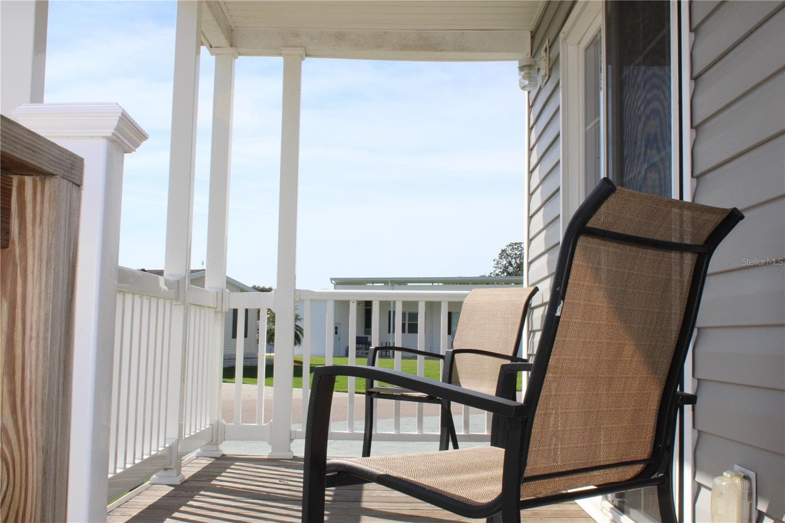Manufactured Home at 5143 NORTHSHORE DR, POLK CITY, photo 30 of 51