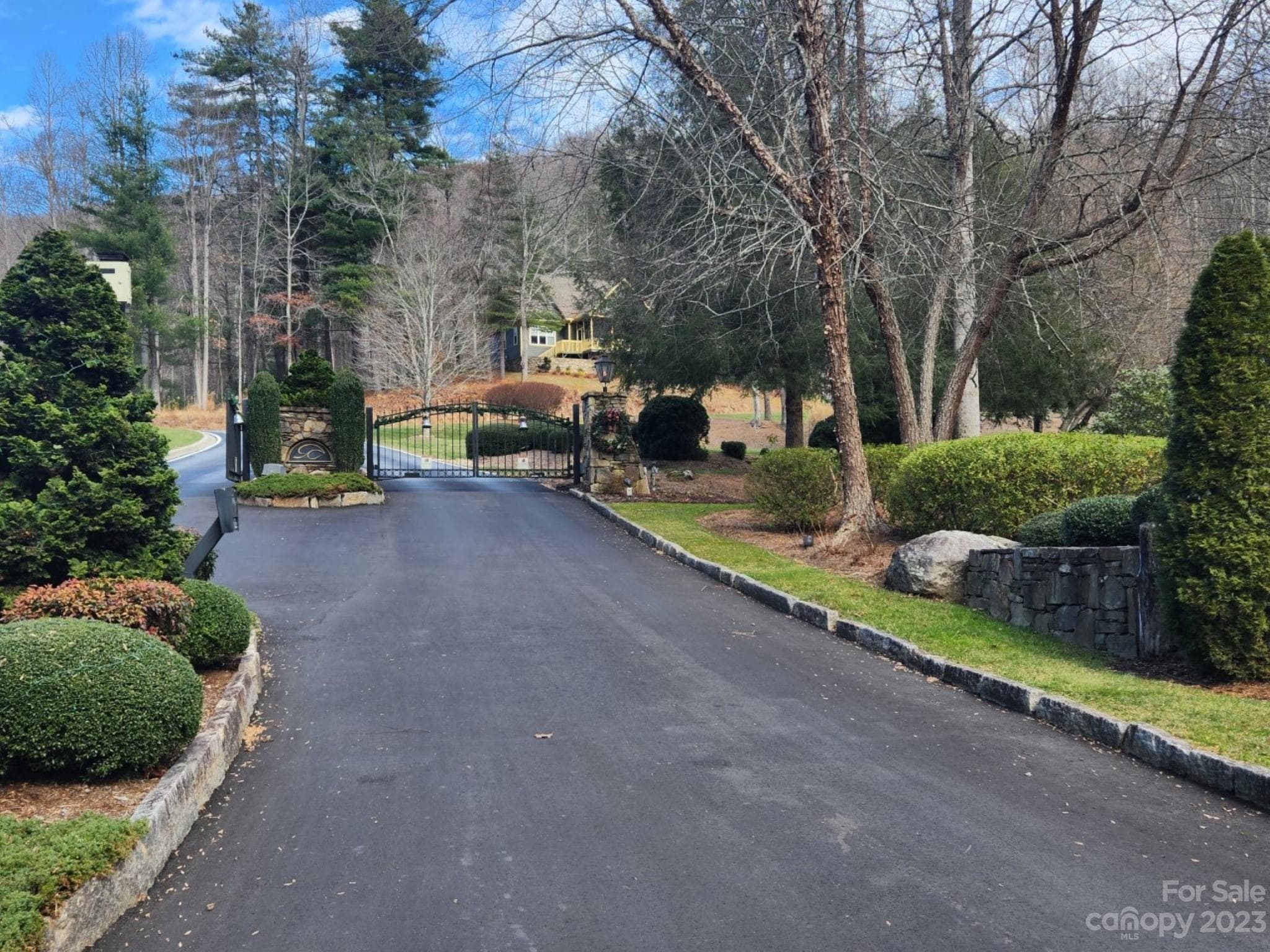 Lot at 145 Ivywood Lane, Laurel Park, photo 2 of 14