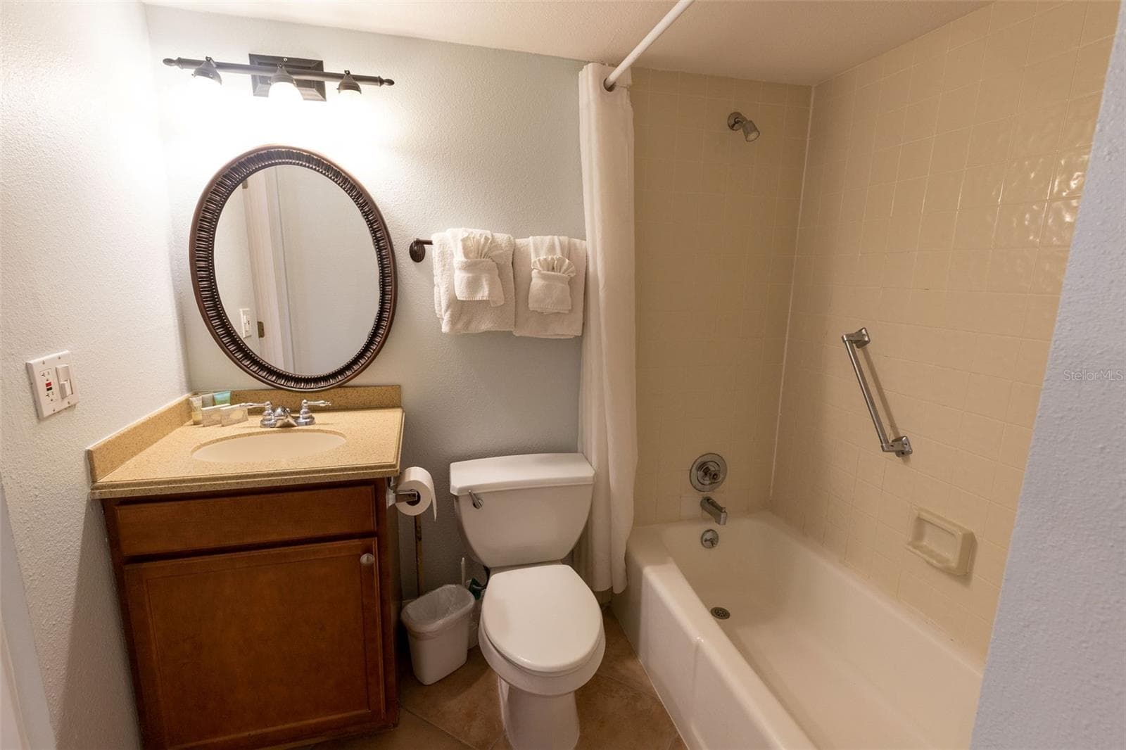 Multi-Family 5+ at 102 39TH ST #2, HOLMES BEACH, photo 11 of 38