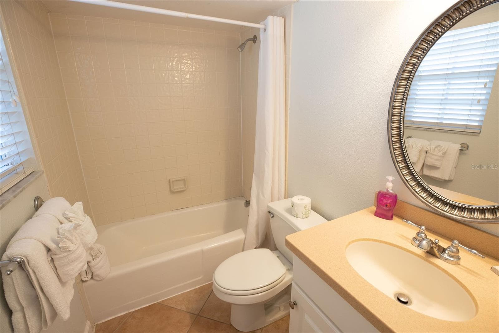 Multi-Family 5+ at 102 39TH ST #2, HOLMES BEACH, photo 22 of 38