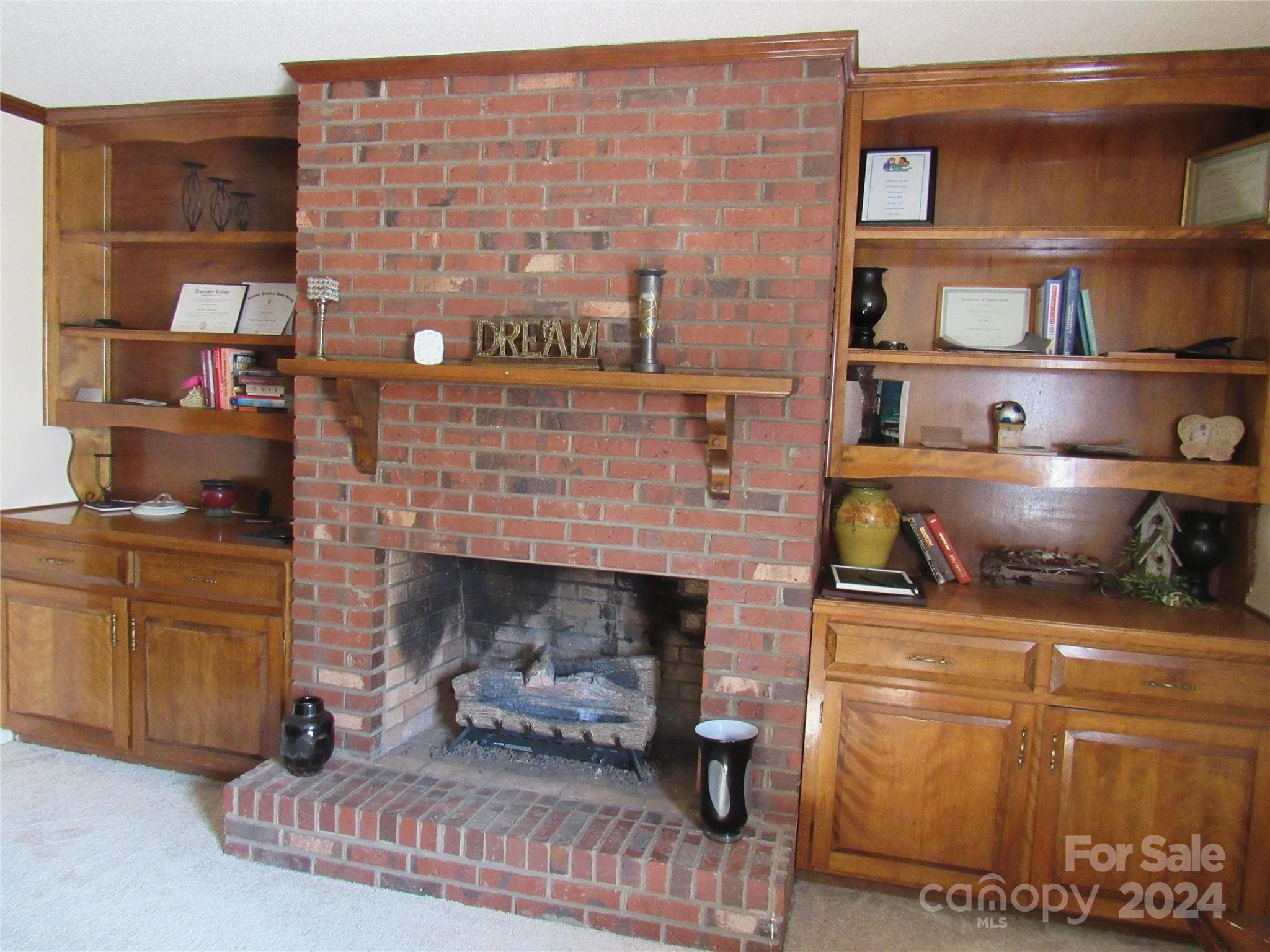 Townhouse at 171 Fox Run Road, Forest City, photo 9 of 32