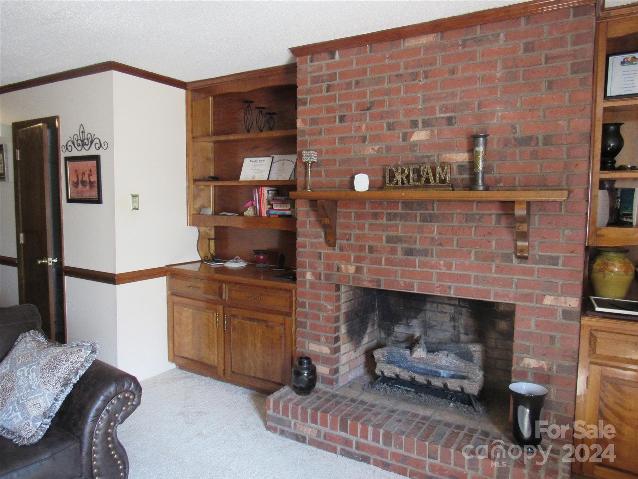 Townhouse at 171 Fox Run Road, Forest City, photo 10 of 32