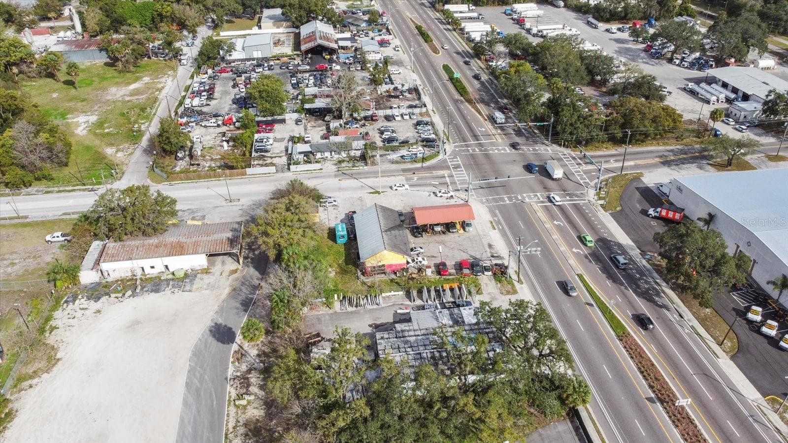Business at 3550 N 40TH ST, TAMPA, photo 3 of 12