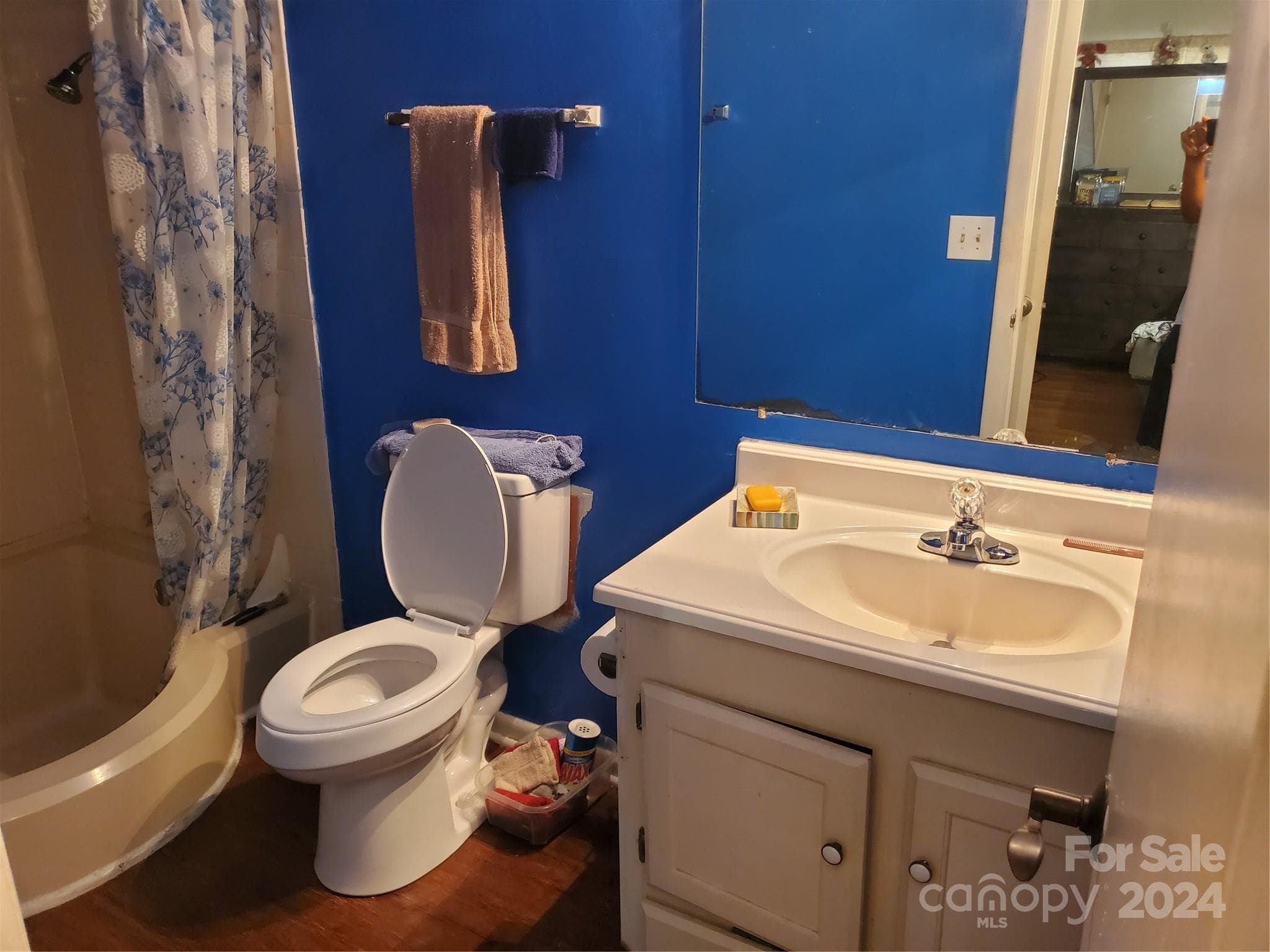 Condominium at 4804 Spring Lake Drive, Charlotte, photo 4 of 12