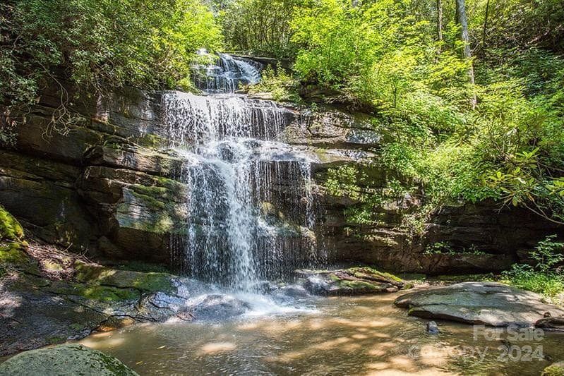 waterfall park - Lot 45-46 Mckenzie Way S, Old Fort
