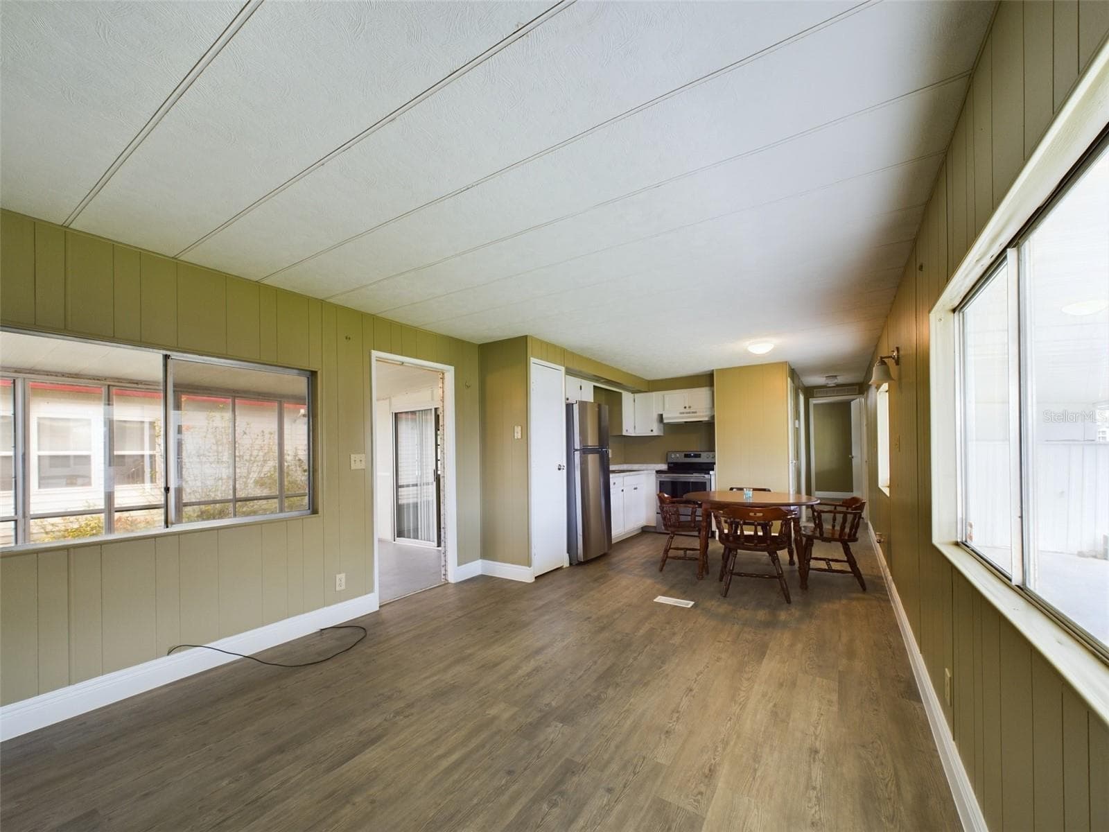 Mobile Home at 3502 DELAWARE AVE, SEBRING, photo 5 of 34
