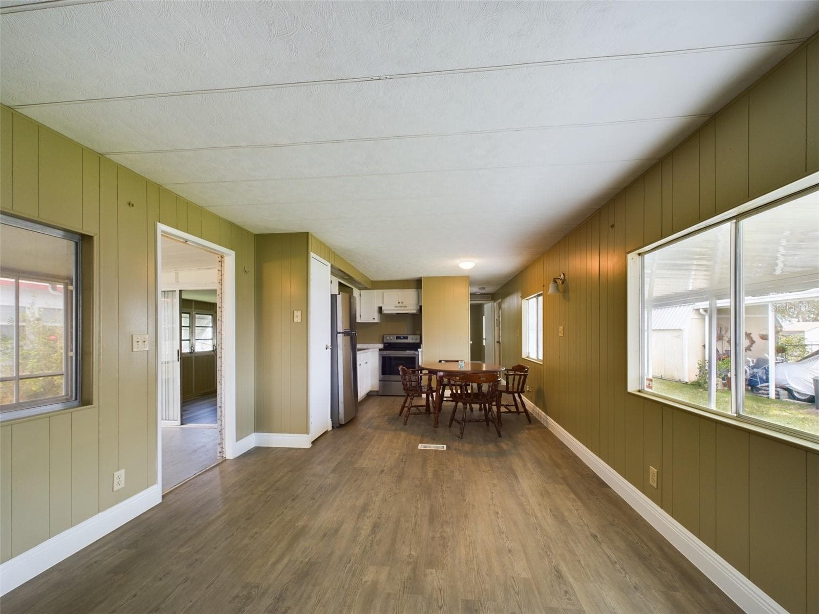 Mobile Home at 3502 DELAWARE AVE, SEBRING, photo 6 of 34
