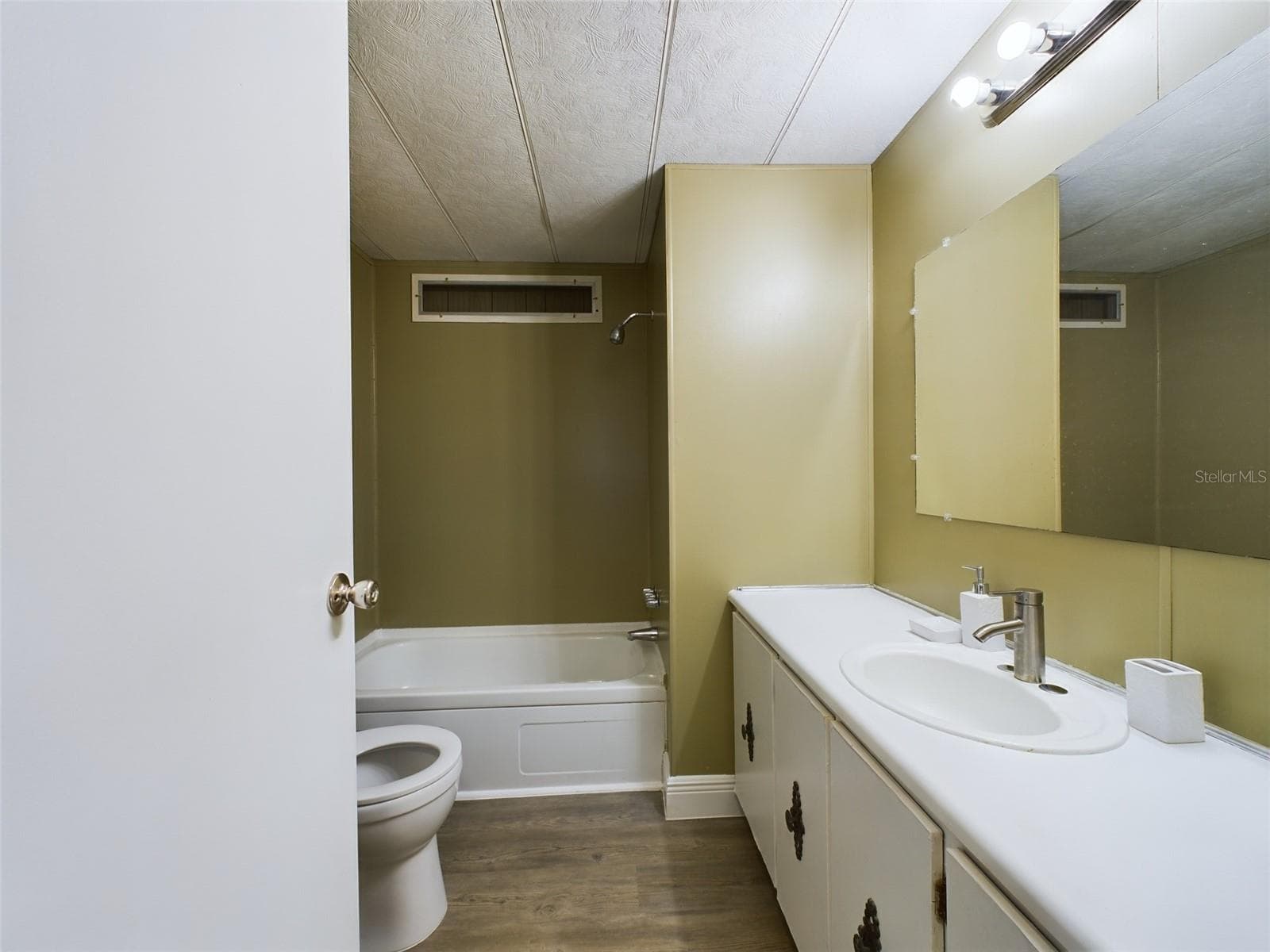 Mobile Home at 3502 DELAWARE AVE, SEBRING, photo 17 of 34