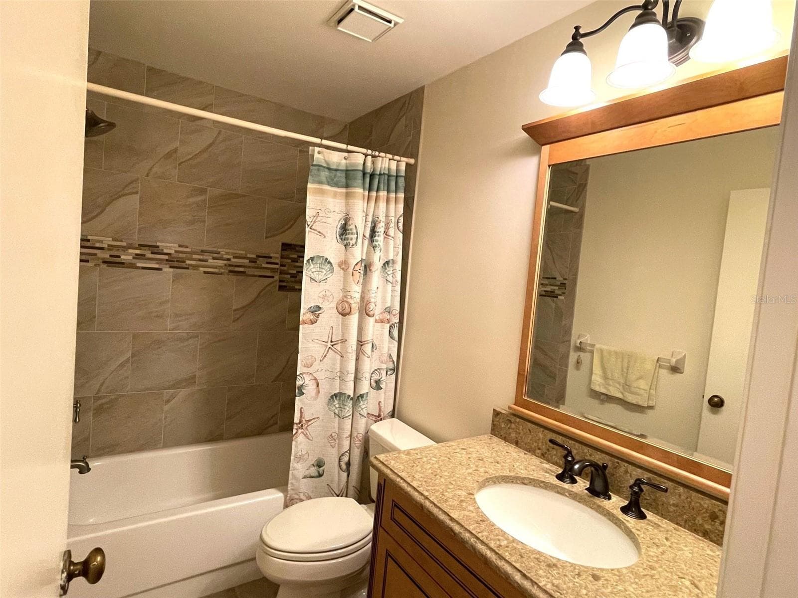 Condominium at 4601 46TH STREET CT W #202B, BRADENTON, photo 20 of 28