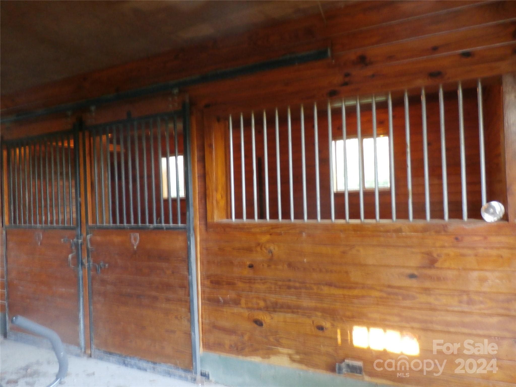 stalls with mats - 288 Firetower Road, Spruce Pine