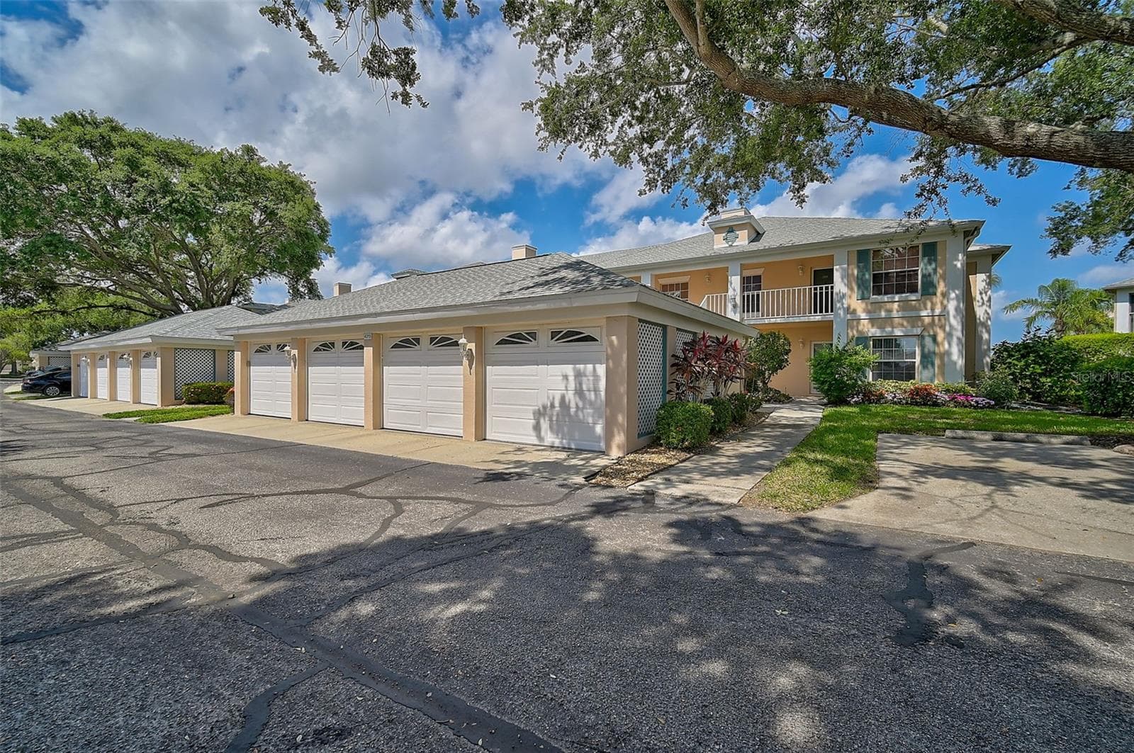 Condominium at 4215 CADDIE DR E #101, BRADENTON, photo 5 of 52