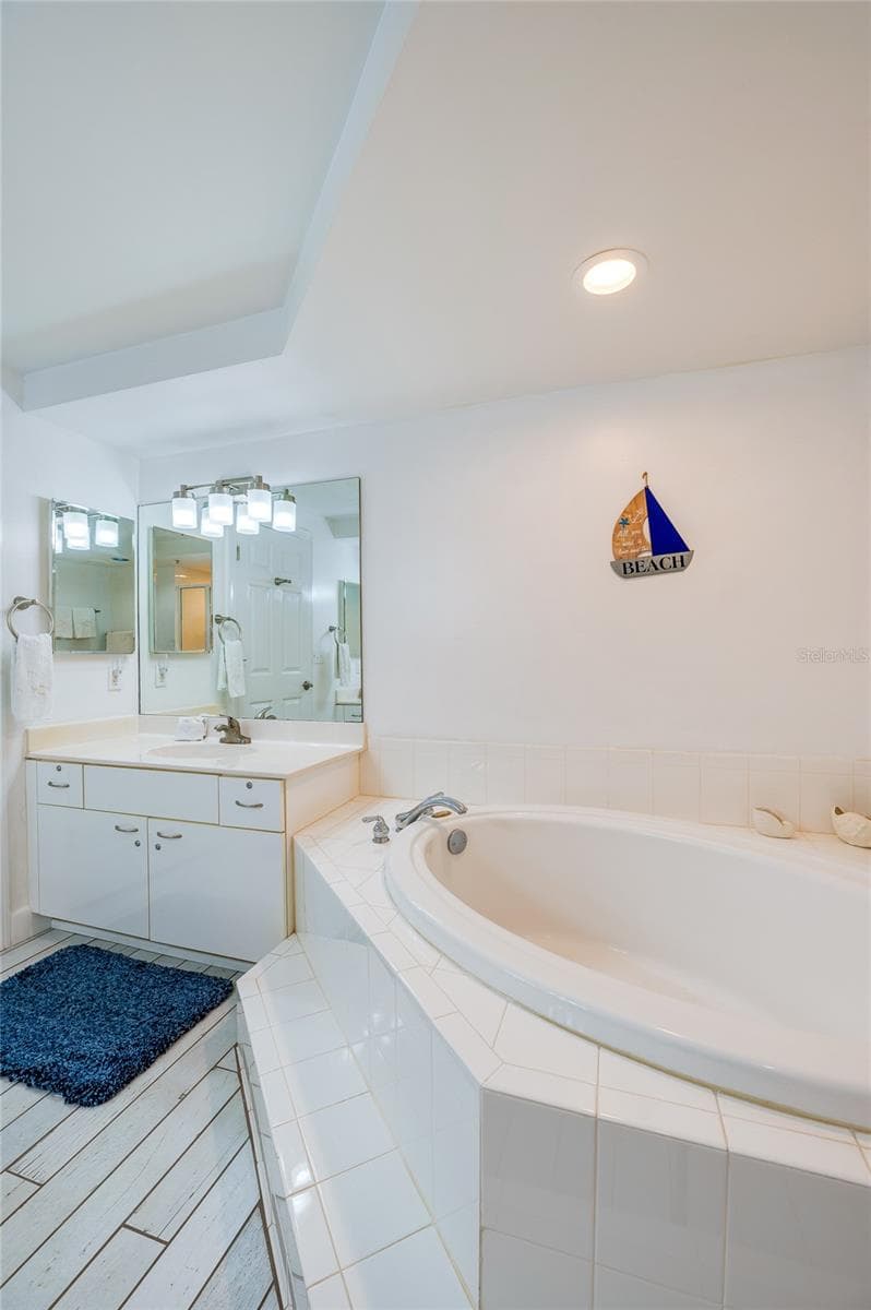 Condominium at 4575 S ATLANTIC AVE #6310, PORT ORANGE, photo 16 of 28