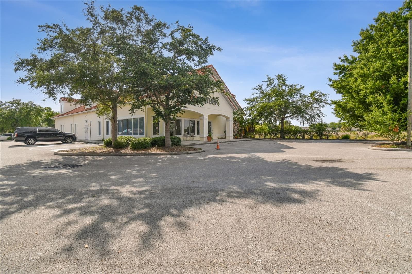 Business at 772 CORTARO DR, SUN CITY CENTER, photo 10 of 88