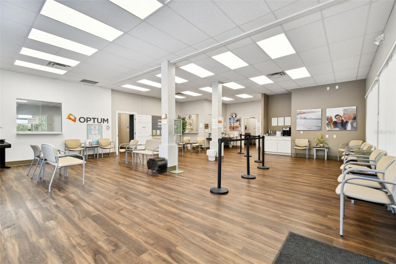 Waiting room - 772 CORTARO DR, SUN CITY CENTER