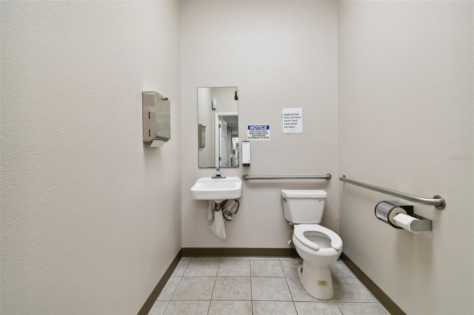 Bathroom 2 - 772 CORTARO DR, SUN CITY CENTER