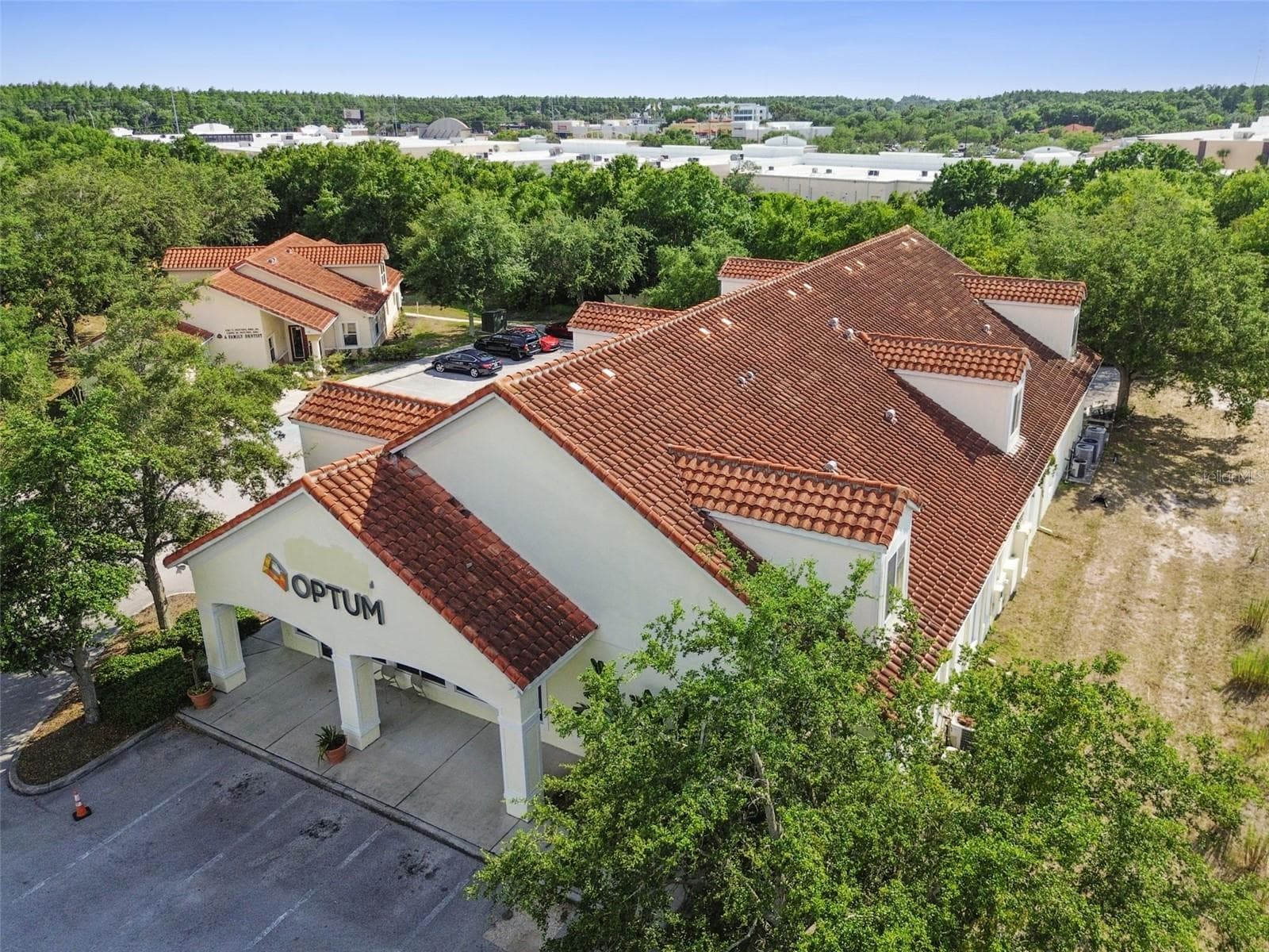 Business at 772 CORTARO DR, SUN CITY CENTER, photo 77 of 88