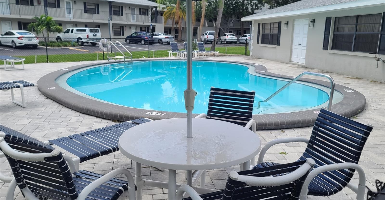 Pool,Paver,Club - 101 LAKE AVE NE #222, LARGO