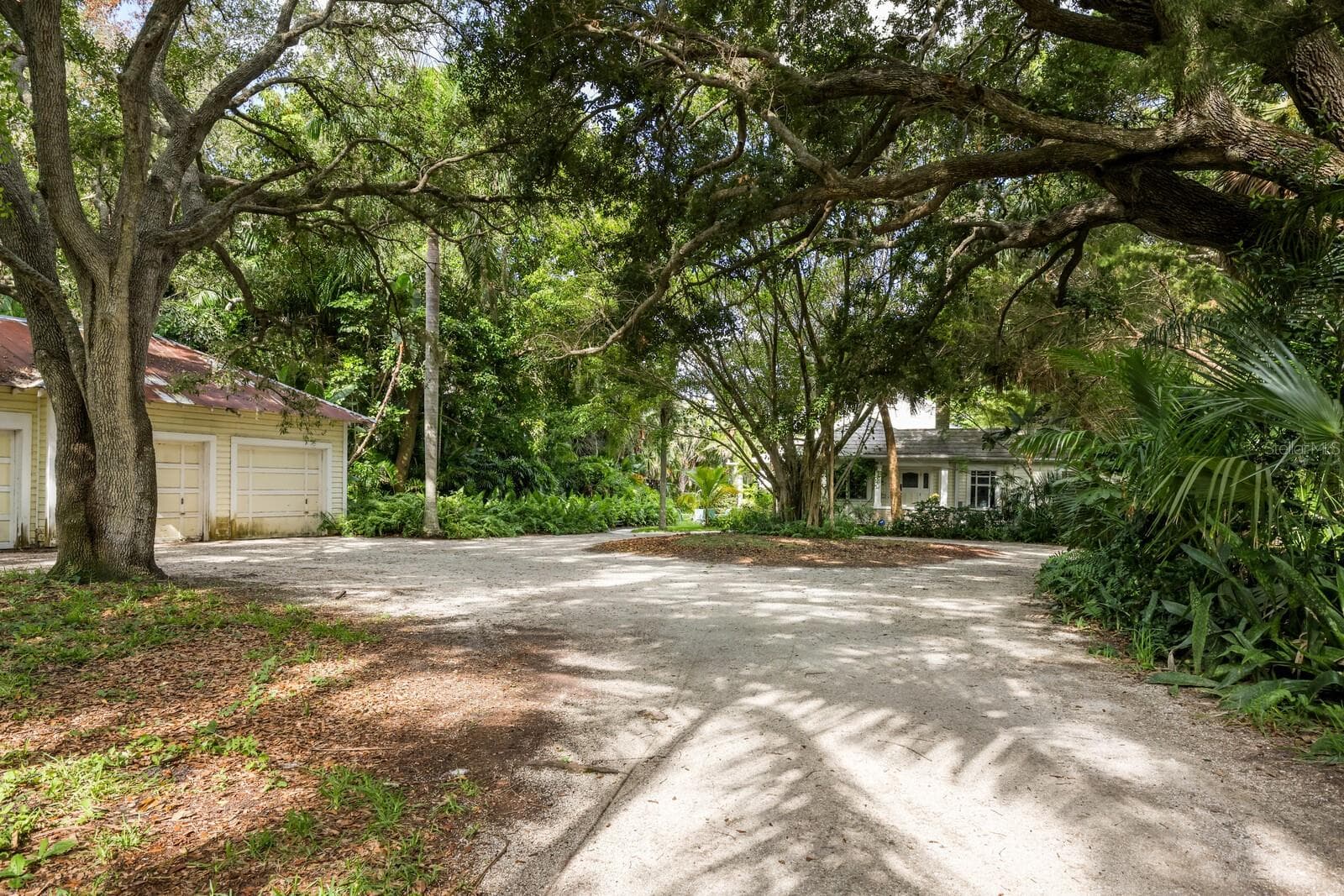 Single Family Residence at 3301 BAY SHORE RD, SARASOTA, photo 15 of 55