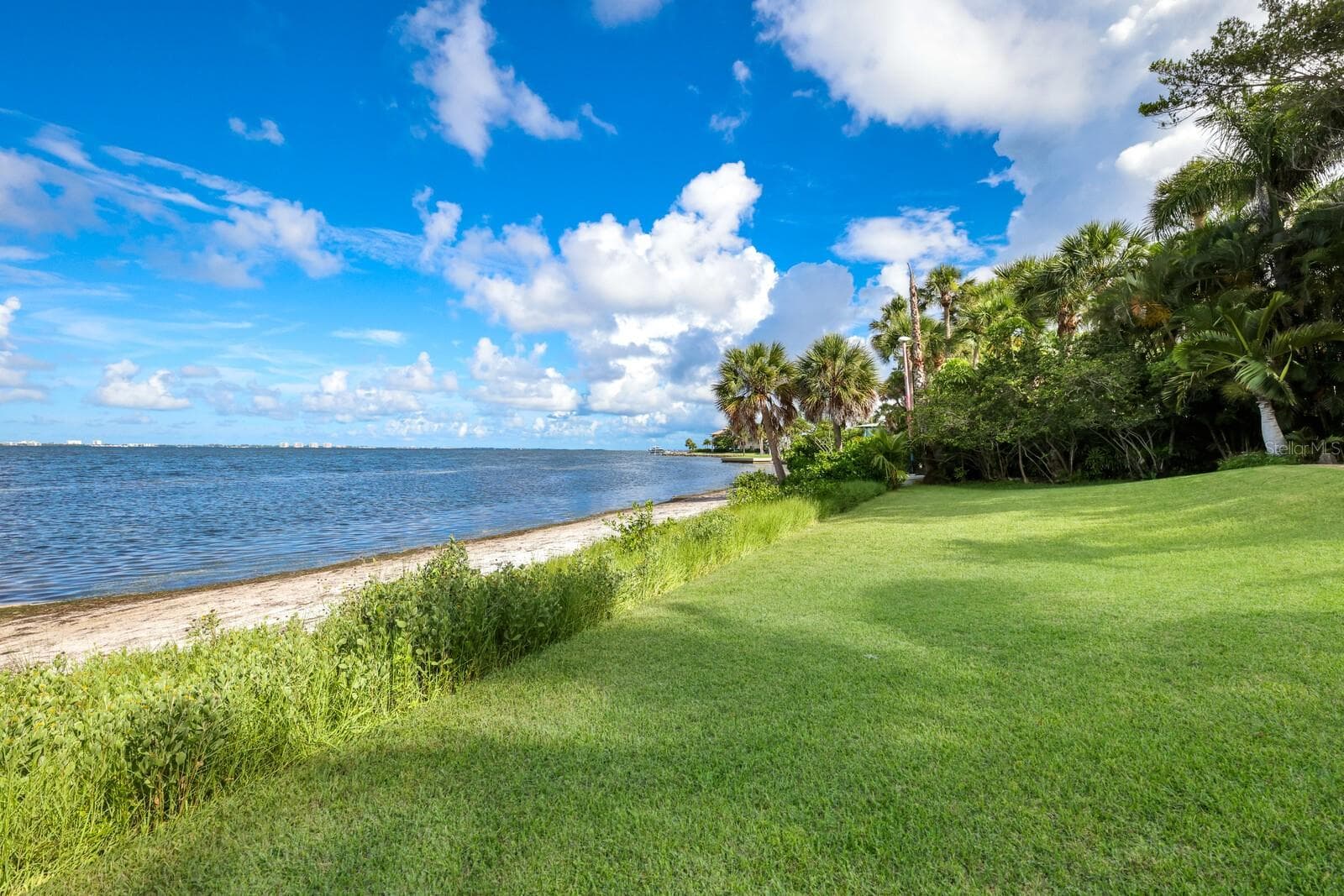 Single Family Residence at 3301 BAY SHORE RD, SARASOTA, photo 7 of 55