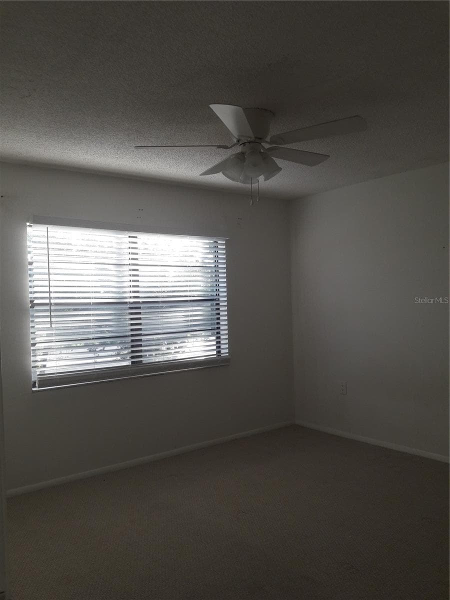 BR w/natural light - 101 LAKE AVE NE #222, LARGO