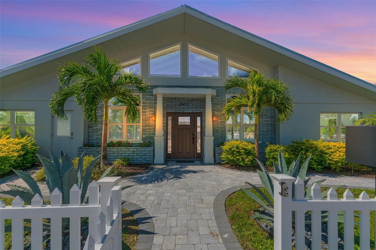front evening - 3502 BAHIA VISTA ST, SARASOTA