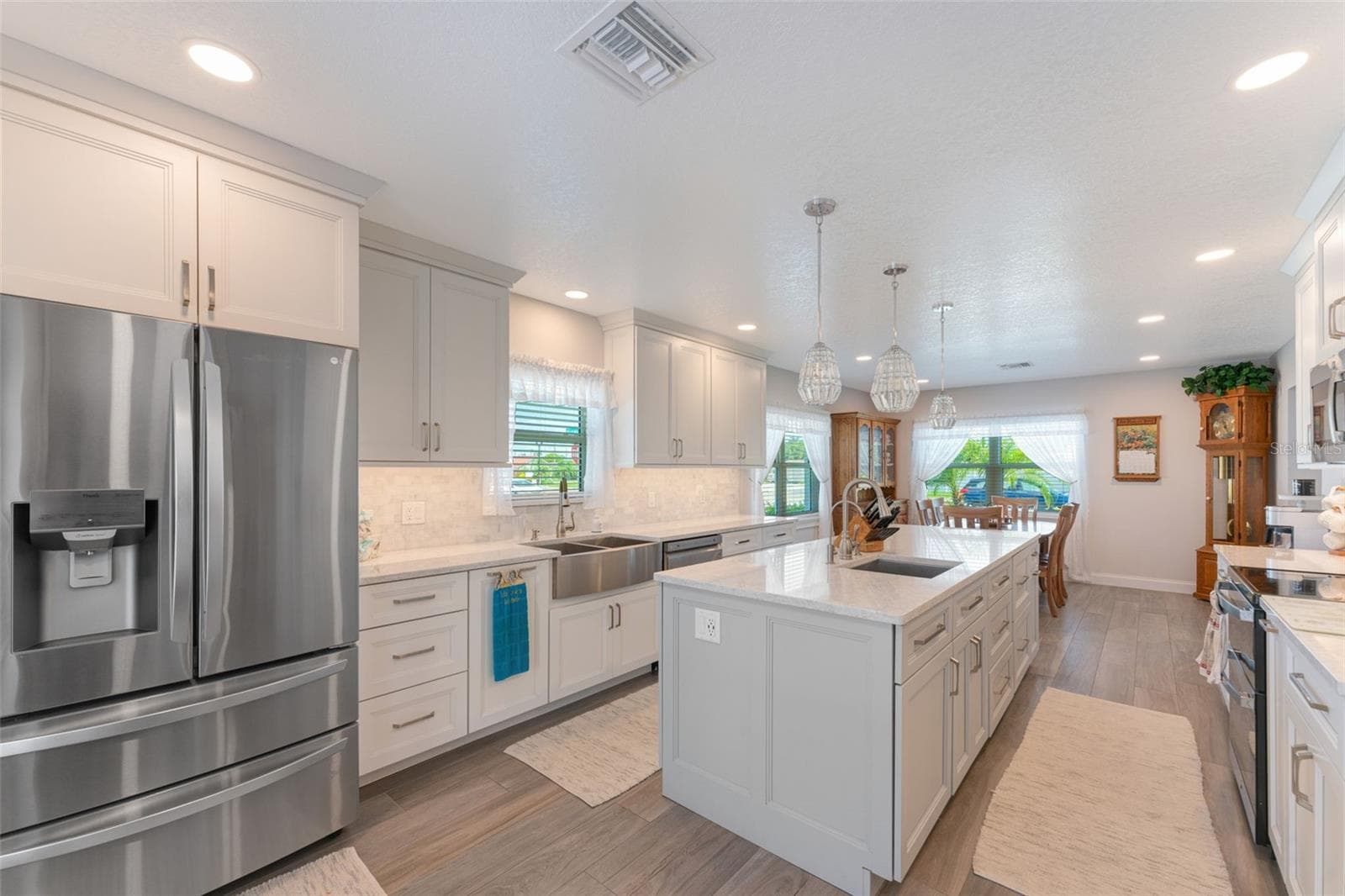 kitchen - 3502 BAHIA VISTA ST, SARASOTA