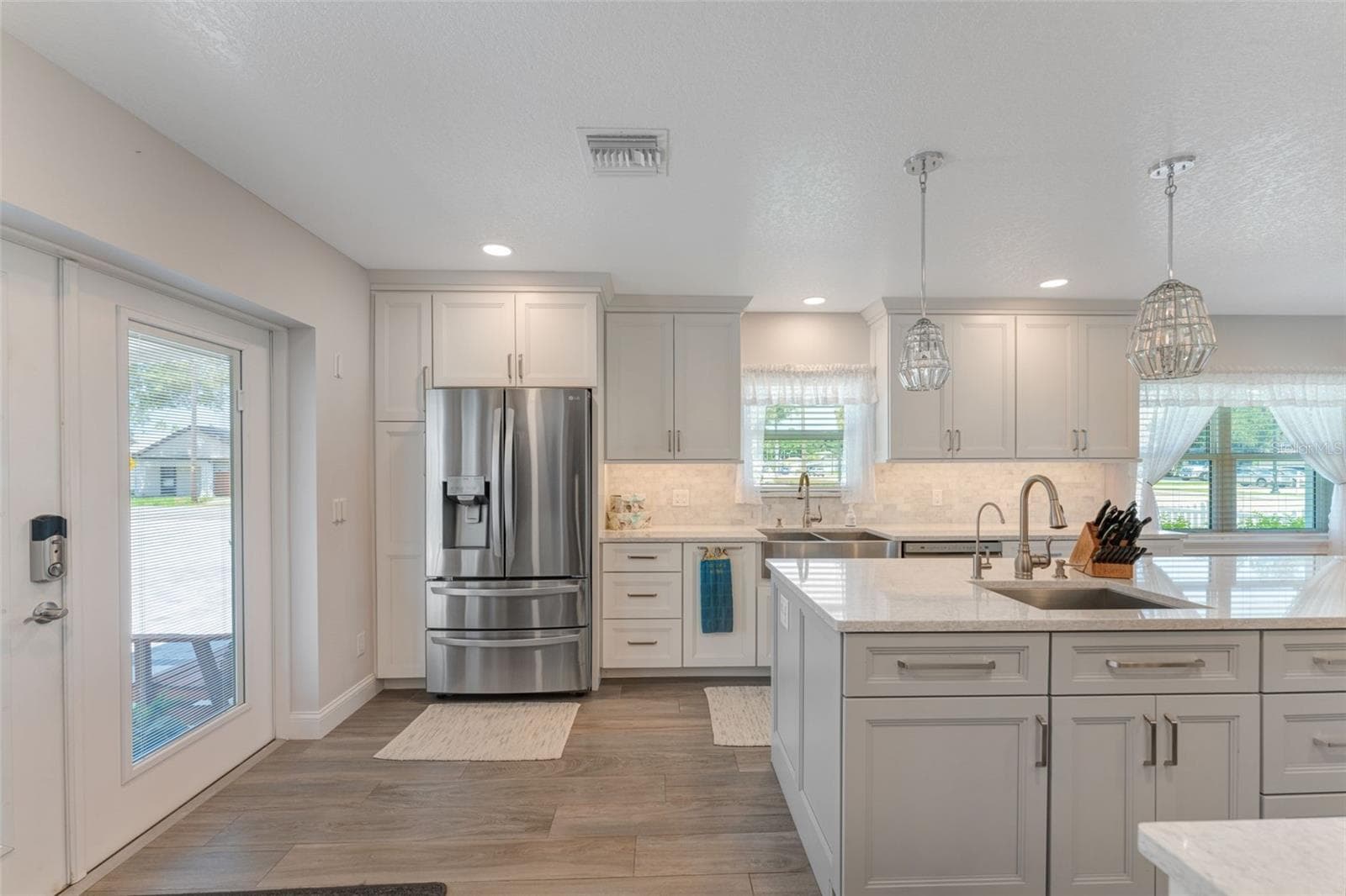 kitchen - 3502 BAHIA VISTA ST, SARASOTA