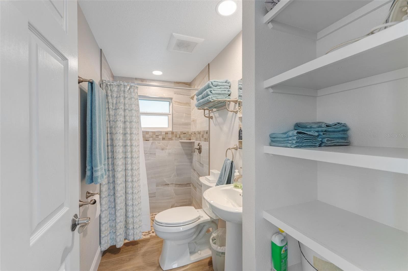 1207 Hines 2nd bath - 3502 BAHIA VISTA ST, SARASOTA