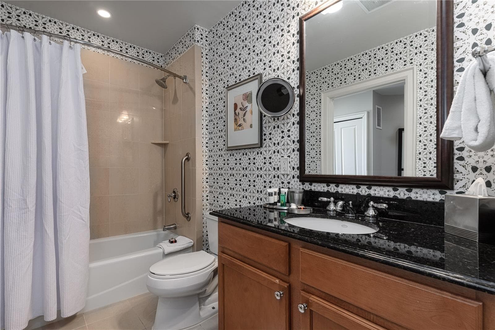 Condo - Hotel at 8495 MIRACLE DR #206, CHAMPIONS GATE, photo 17 of 26