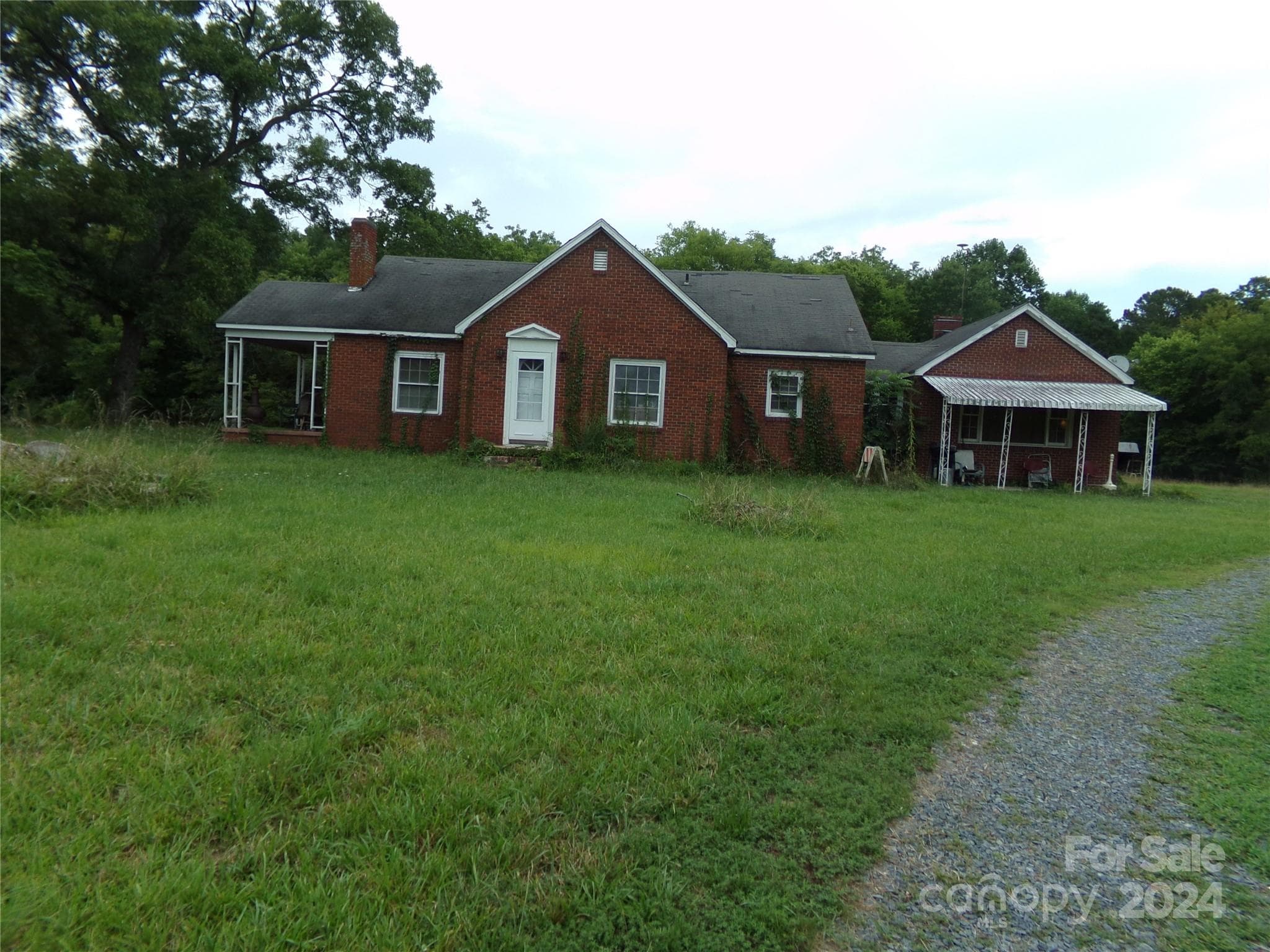 Special Purpose at 14004 Elm Street, Stanfield, photo 2 of 4