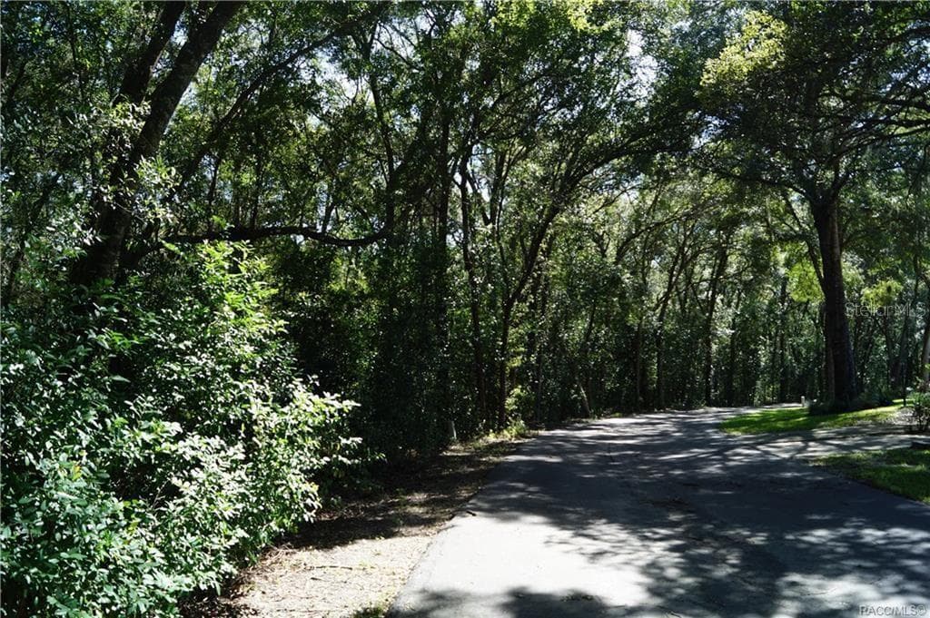 3505 N WOODGATE DR