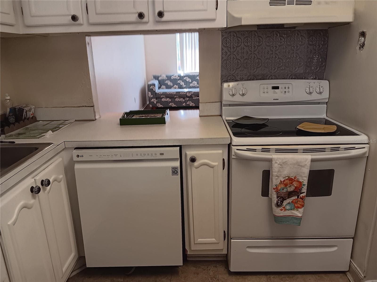Kitchen - 2860 N POWERS DR #133, ORLANDO