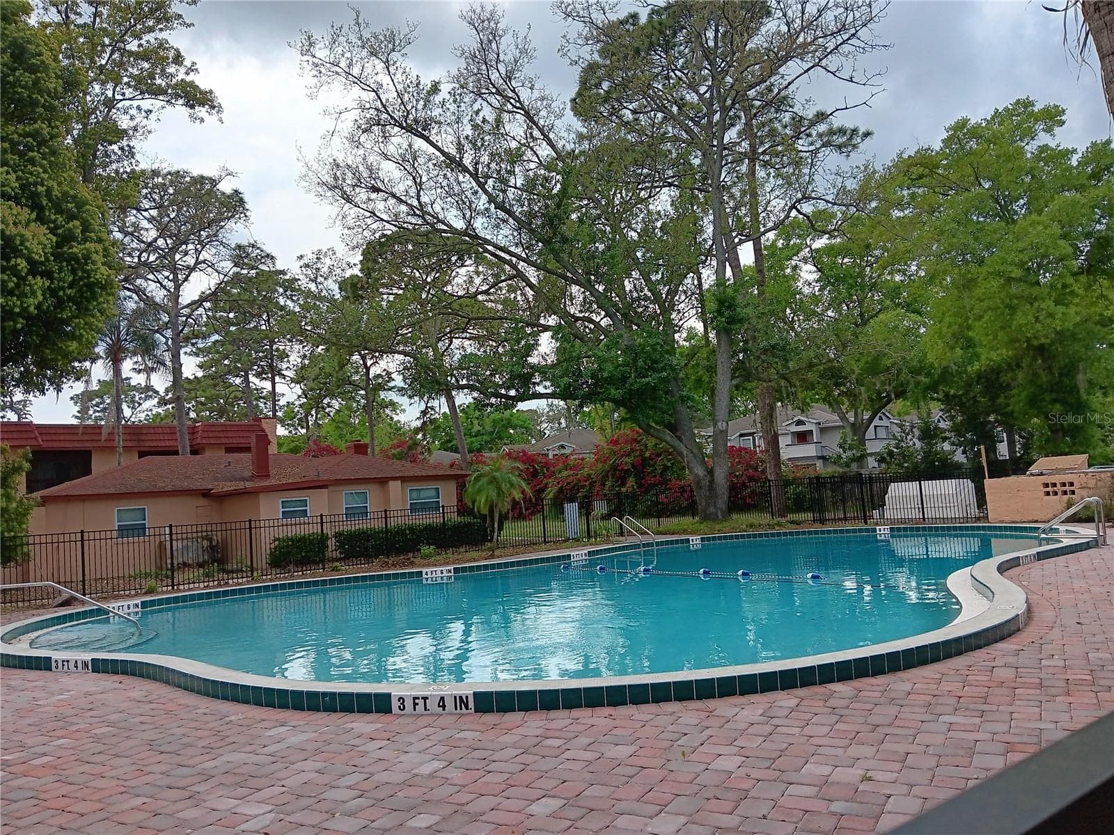 Community Pool - 2860 N POWERS DR #133, ORLANDO