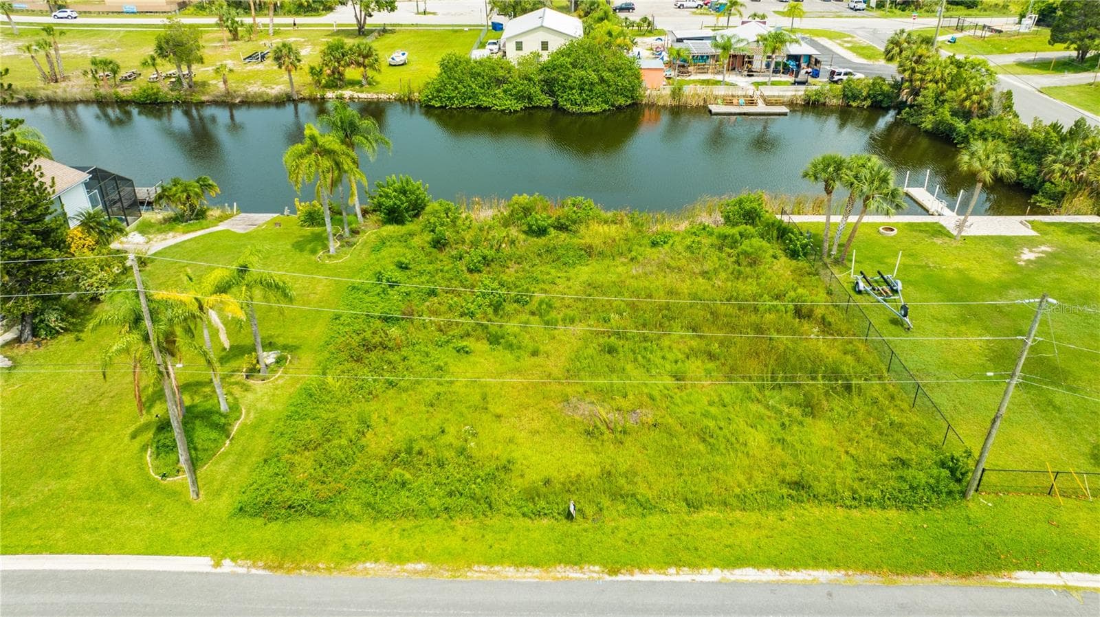 3326 FERNLEAF DR