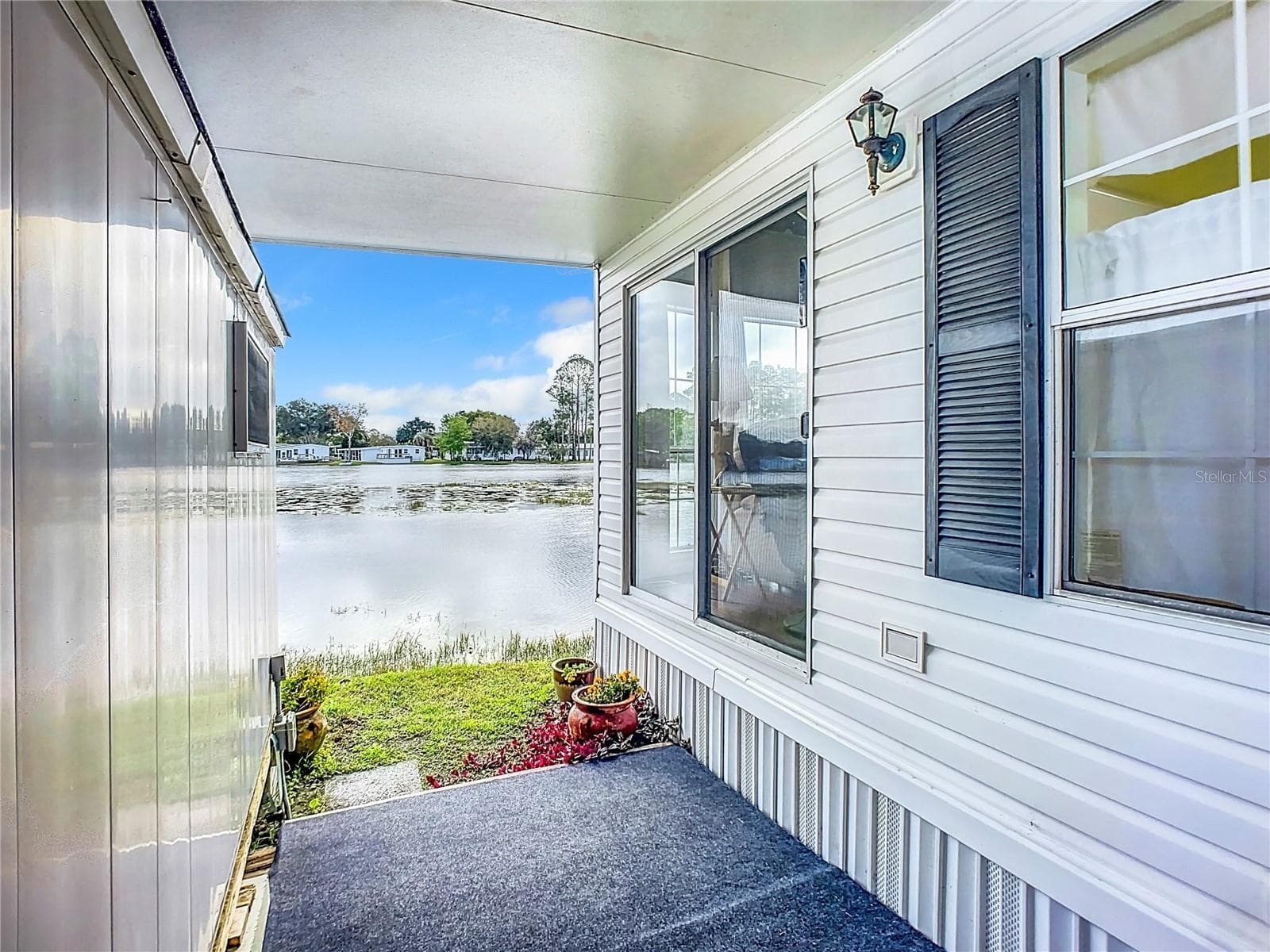 Manufactured Home at 92 EAGLE PT S, OSTEEN, photo 16 of 22