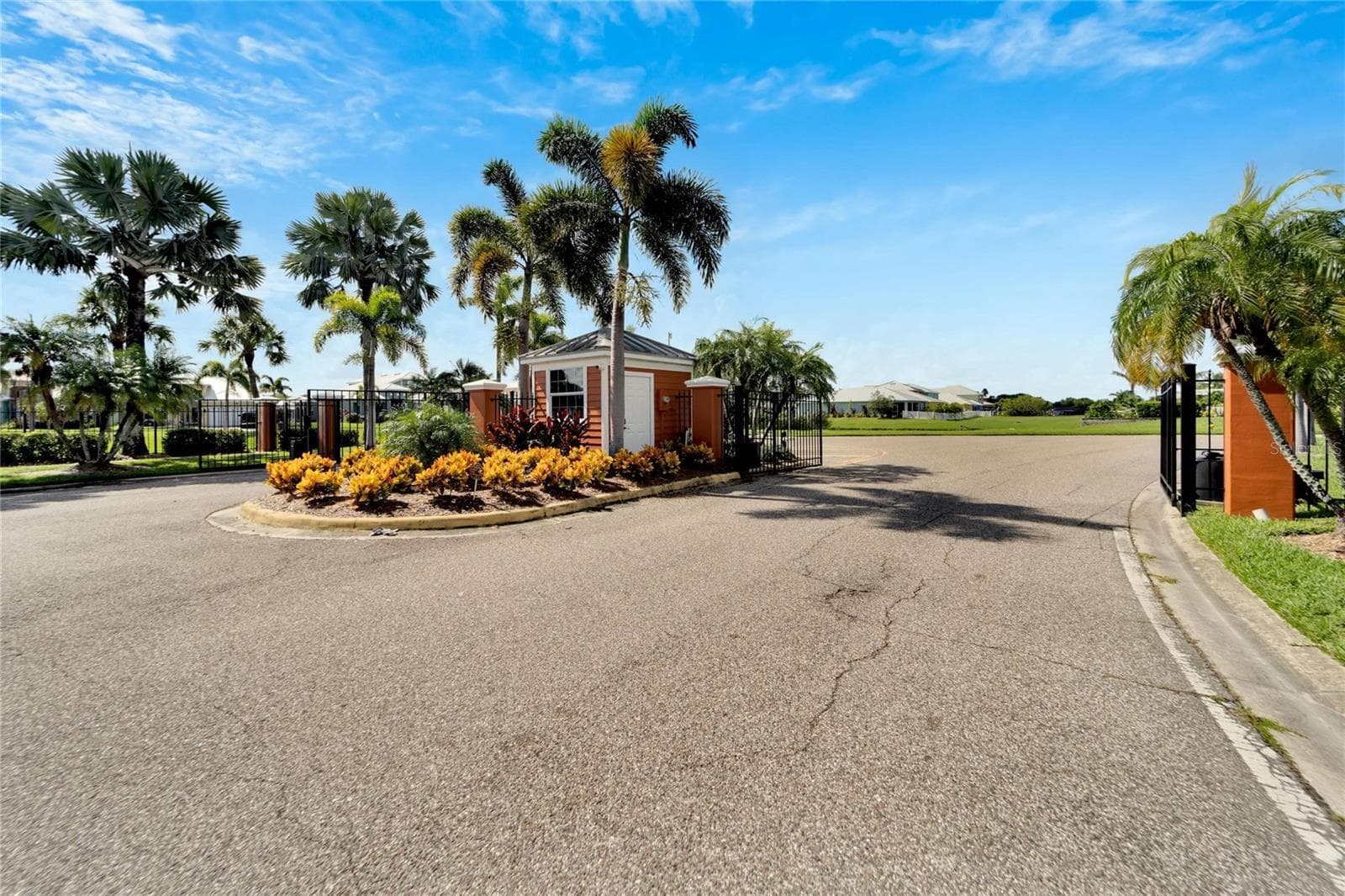 Single Family Residence at 567 BIMINI BAY BLVD, APOLLO BEACH, photo 81 of 86