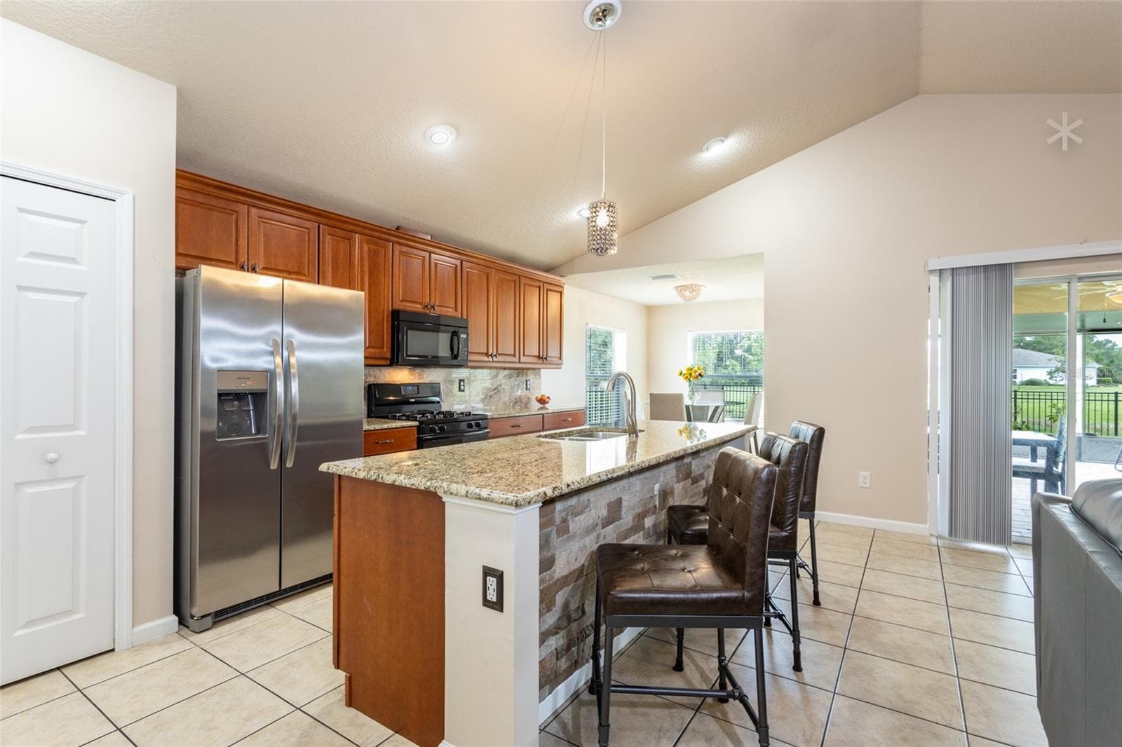Single Family Residence at 118 GOLFVIEW CT, BUNNELL, photo 4 of 32