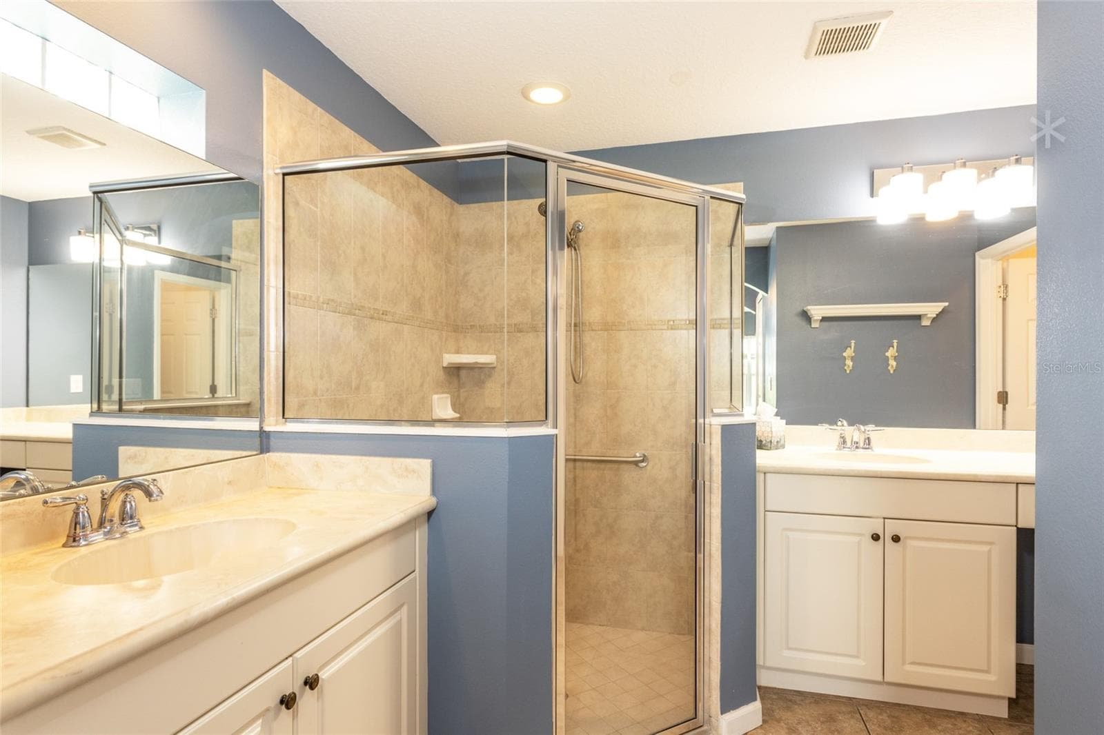 Single Family Residence at 118 GOLFVIEW CT, BUNNELL, photo 12 of 32