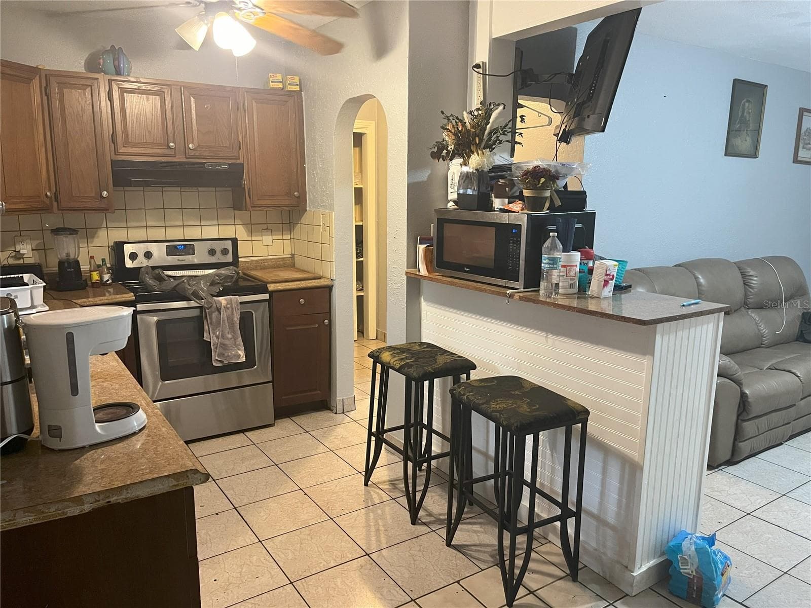 Single Family Residence at 120 S SAN REMO AVE, CLEARWATER, photo 2 of 19