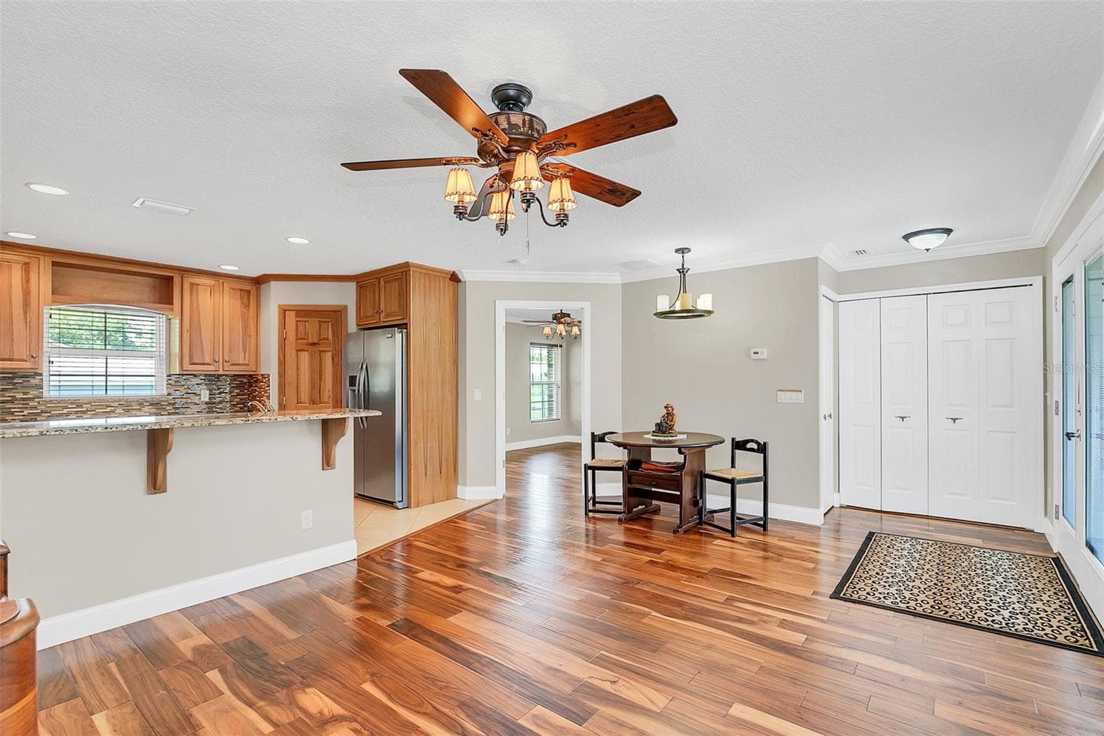 Guest House Living Room & Dining Room - 4147 BOGGY CREEK RD, KISSIMMEE