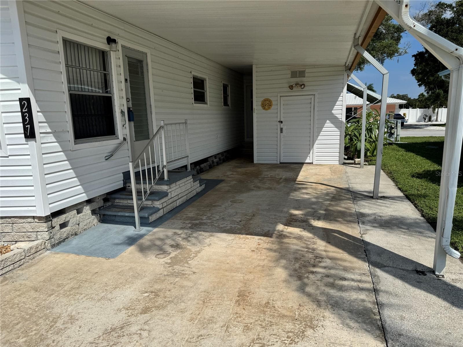 Mobile Home at 2331 BELLEAIR RD #Lot 237, CLEARWATER, photo 6 of 35