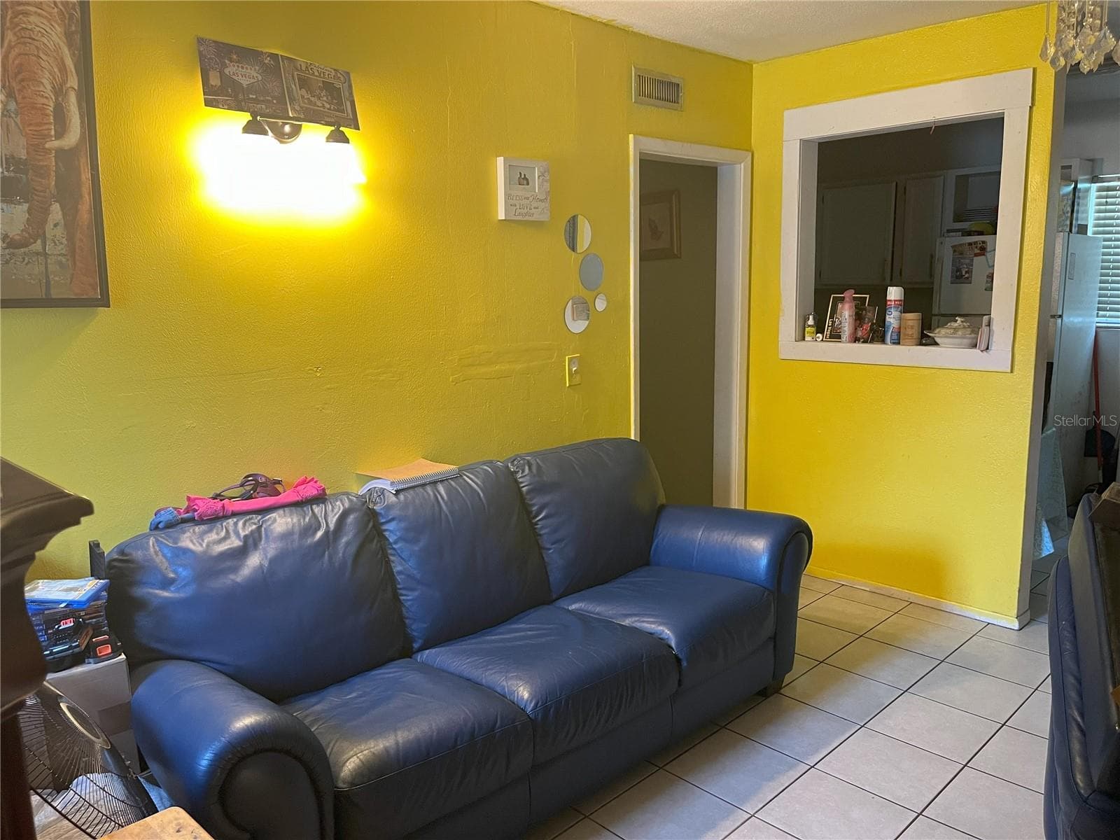 Single Family Residence at 1528 STEVENSONS DR, CLEARWATER, photo 6 of 14