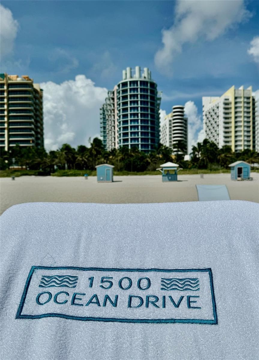 Condominium at 1500 OCEAN DR #905, MIAMI BEACH, photo 3 of 58