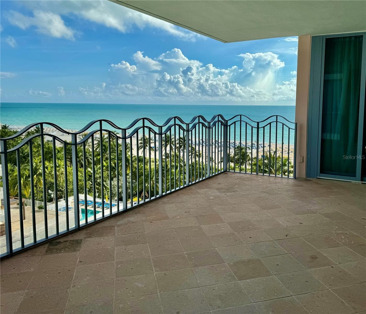 condo balcony - 1500 OCEAN DR #905, MIAMI BEACH
