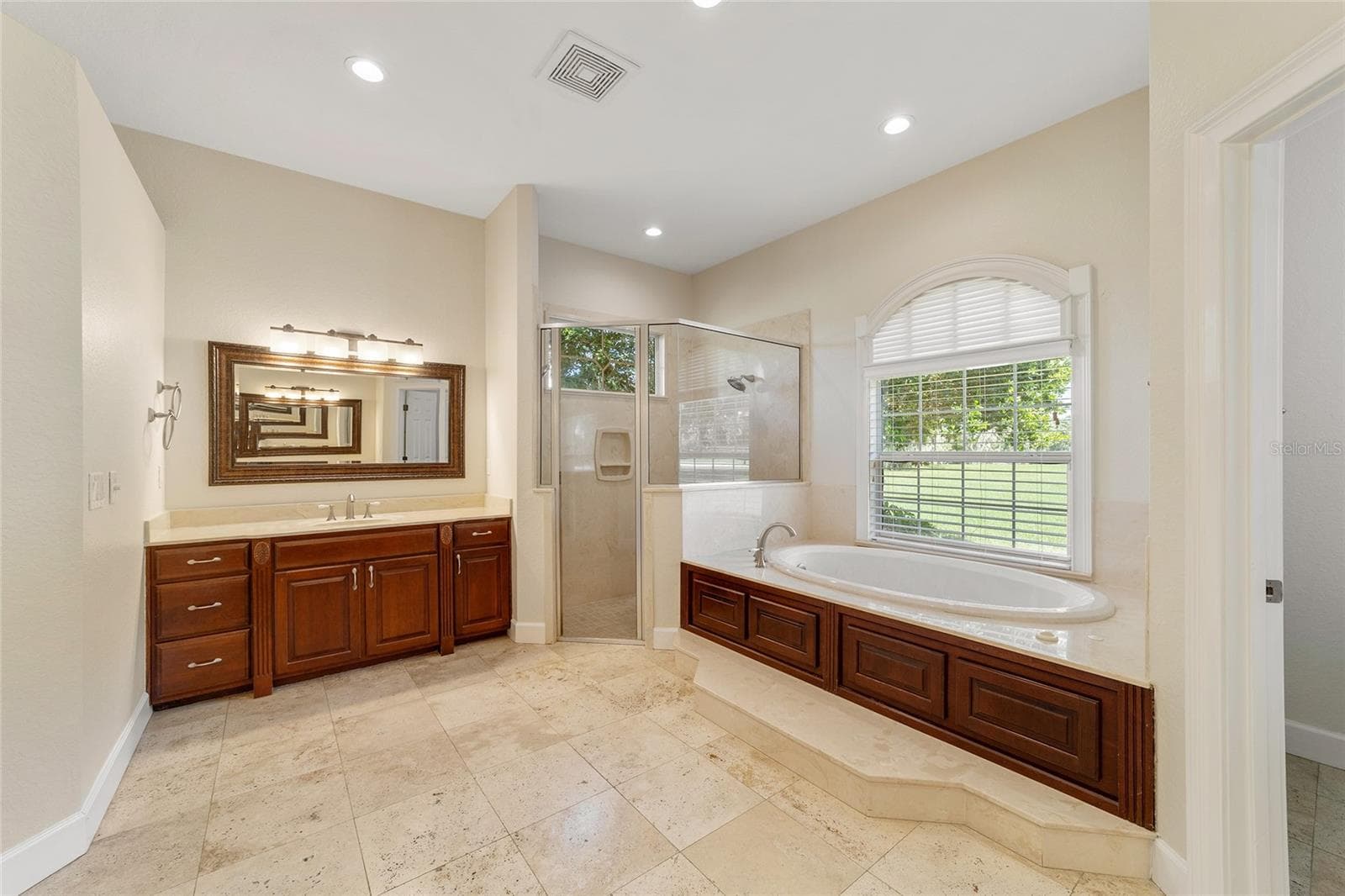 Single Family Residence at 8280 SE 15TH CT, OCALA, photo 23 of 59