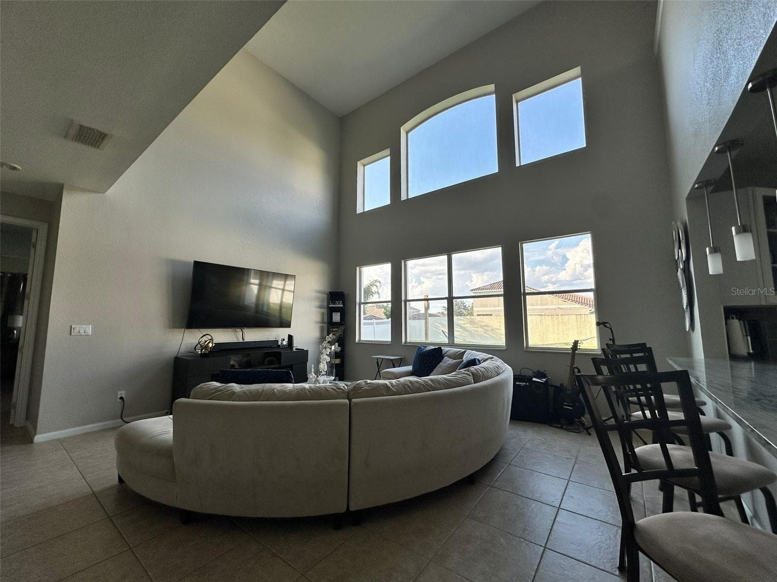 Single Family Residence at 2321 HINSDALE DR, KISSIMMEE, photo 6 of 43