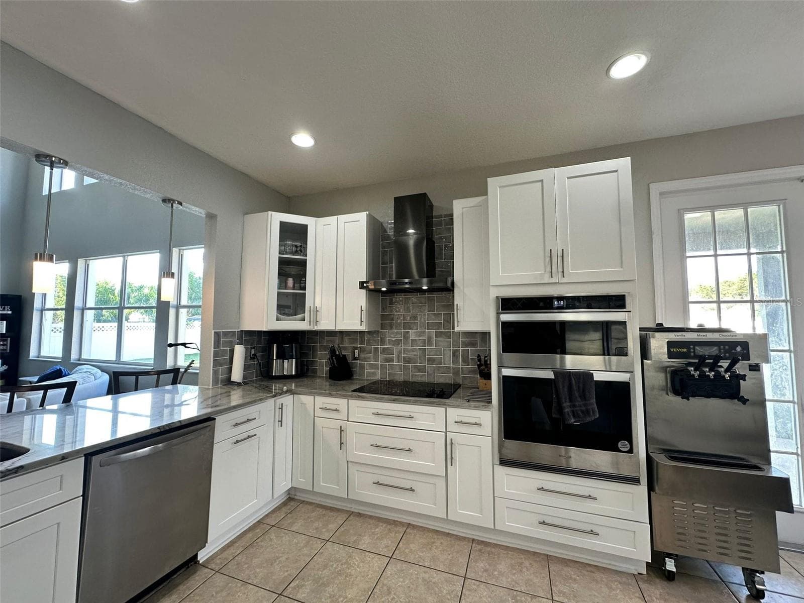Single Family Residence at 2321 HINSDALE DR, KISSIMMEE, photo 11 of 43