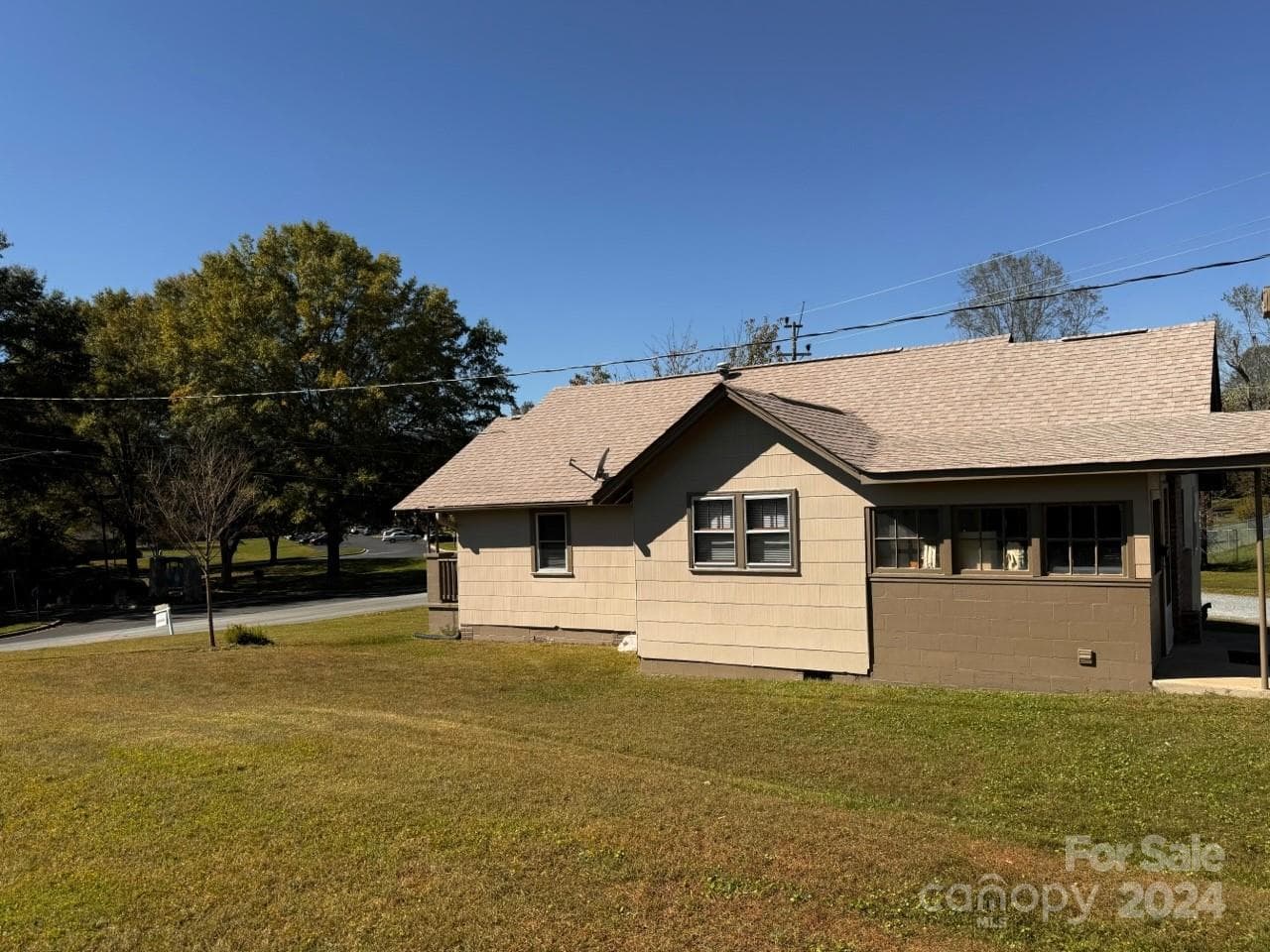 Side View - Brevard