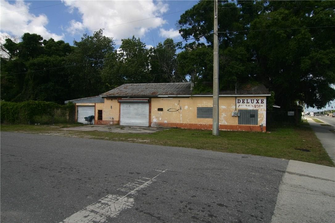 2720 OLD WINTER GARDEN RD
