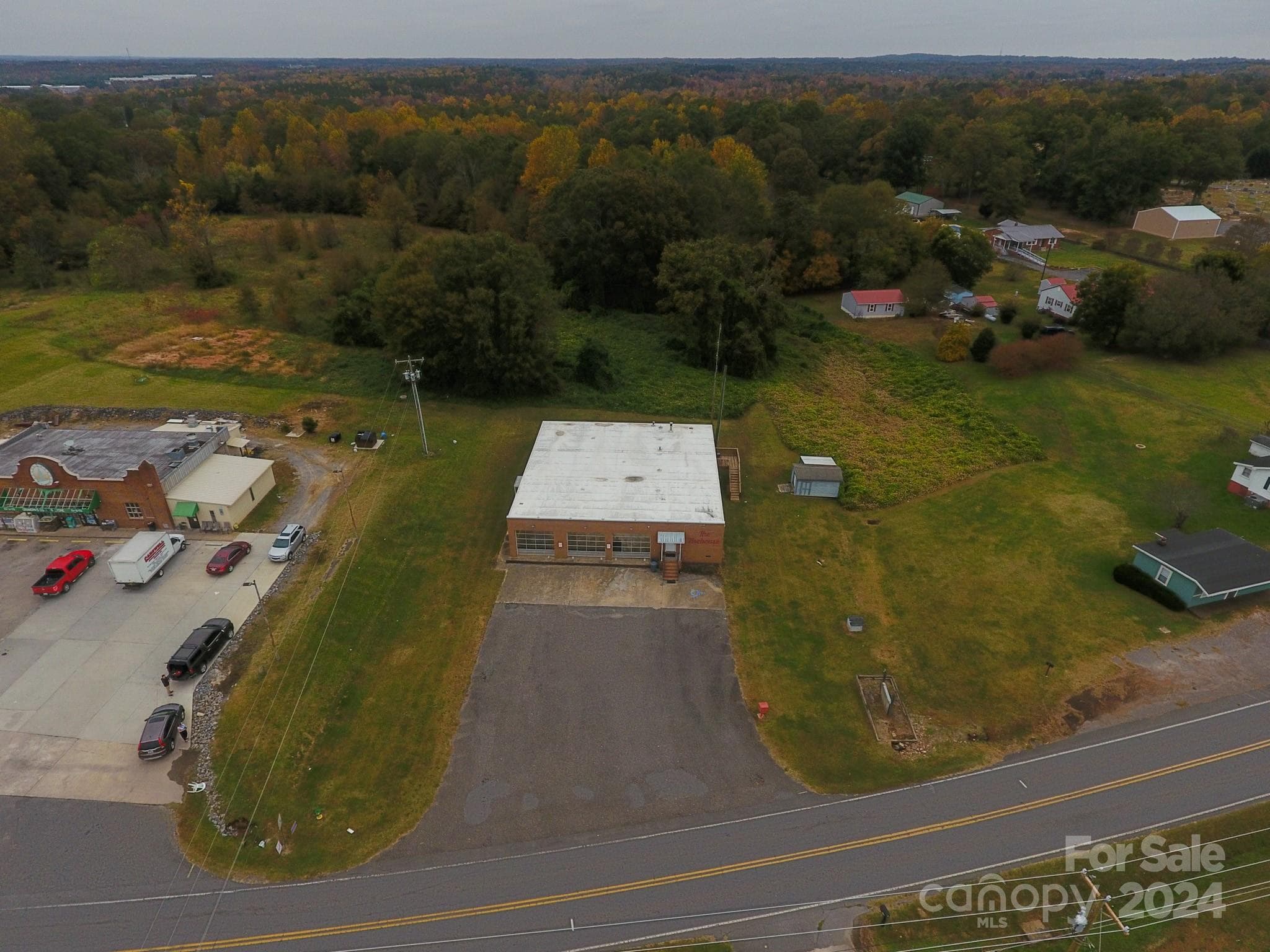 Single Family Residence at Kings Mountain, photo 4 of 27
